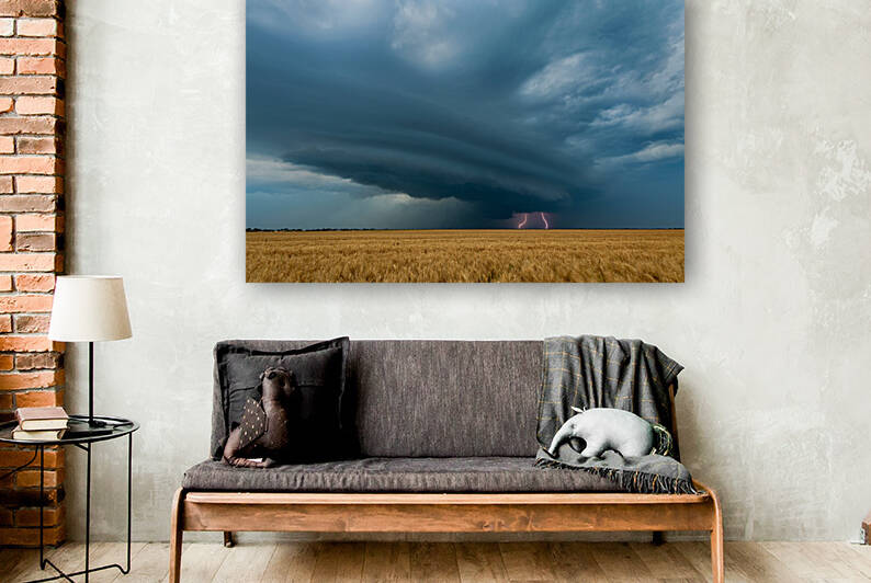 Lightning from supercell by Joe Belanger