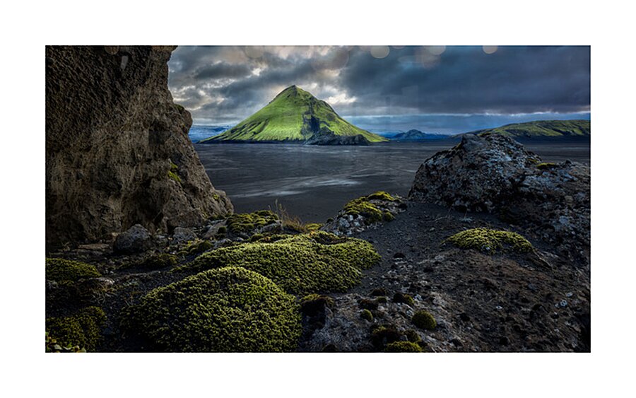 GREEN CROWN OF THE HIGHLANDS Picture Frame print