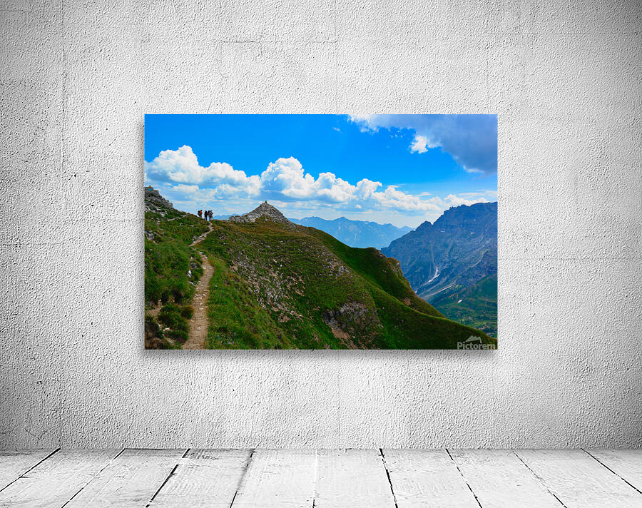 Trekking Wall Preview