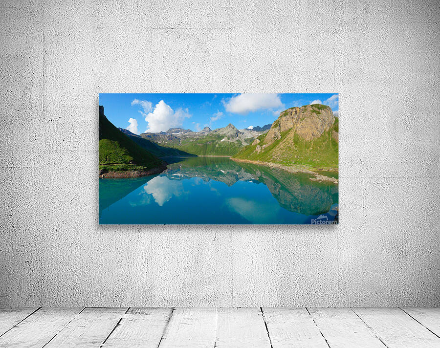 Natural Landscape Wall Preview