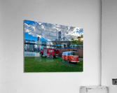 Red Trucks in Front of the Bridge Impression acrylique