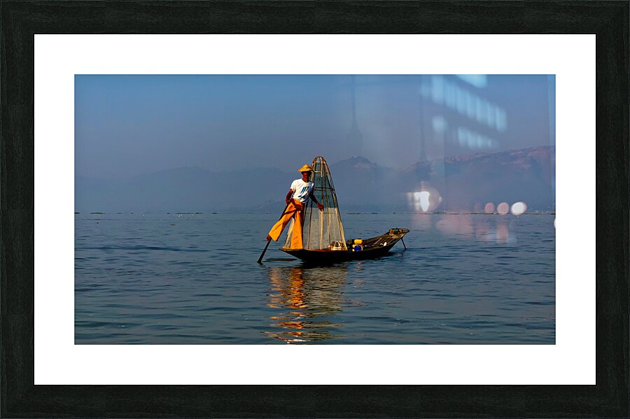 Inle Lake Fisherman 3 in Myanmar Picture Frame print