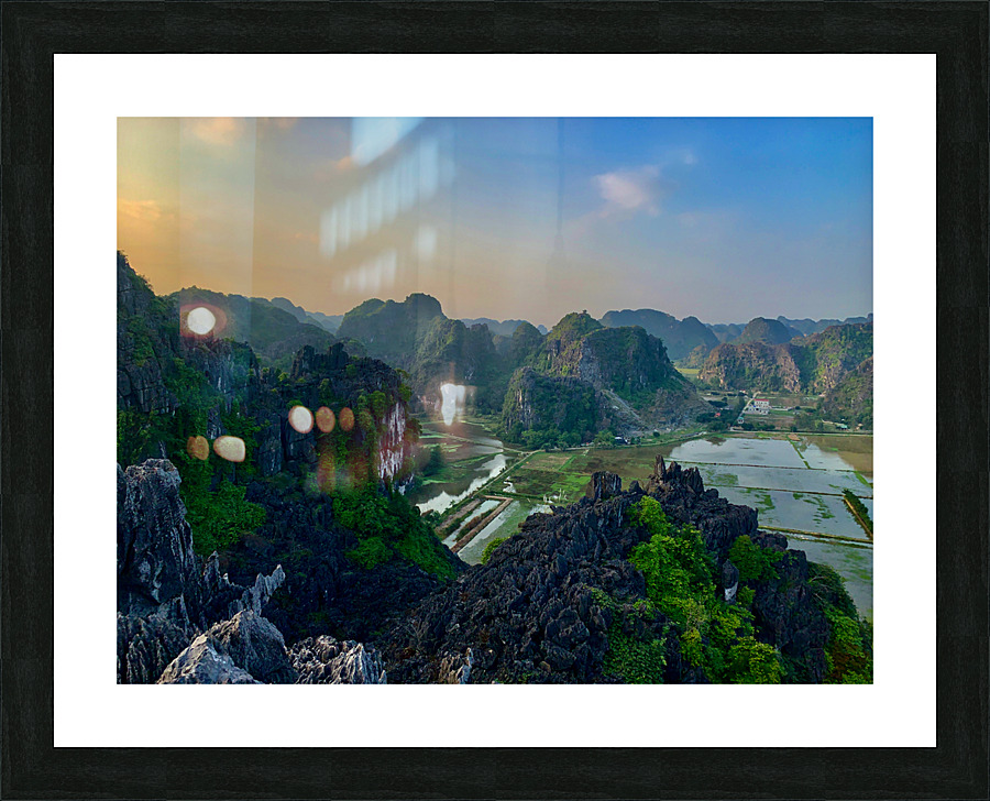 Hang Mua Viewpoint Vietnam 3 Picture Frame print