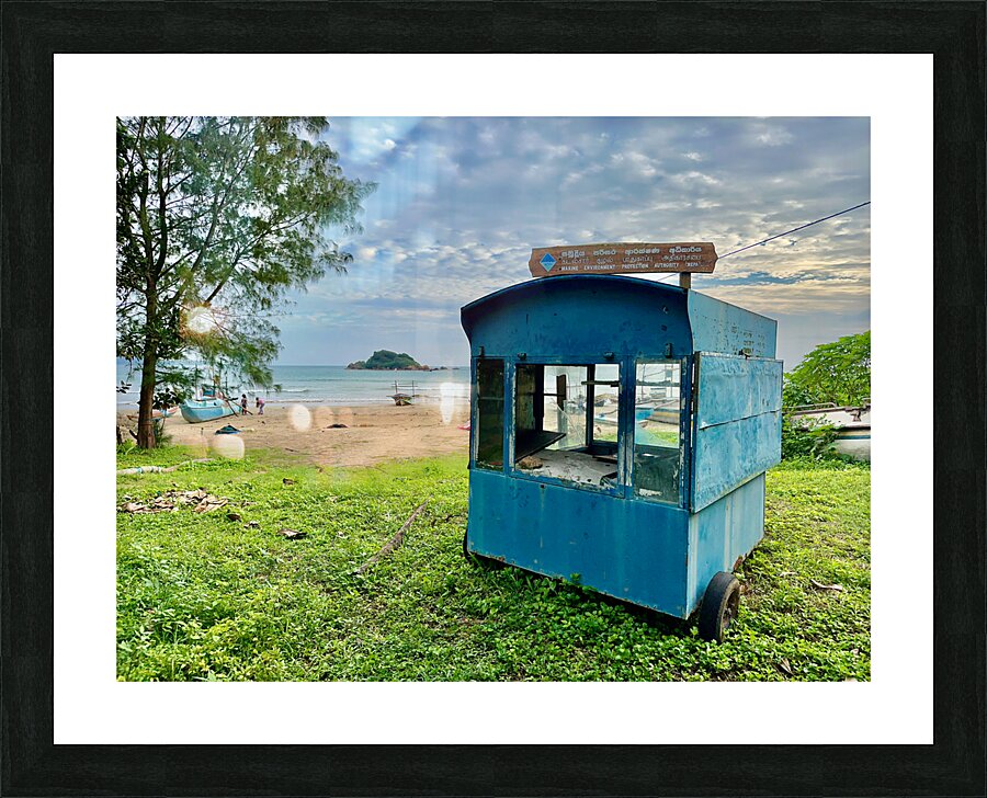 Stand Alone by the Sea Impression et Cadre photo