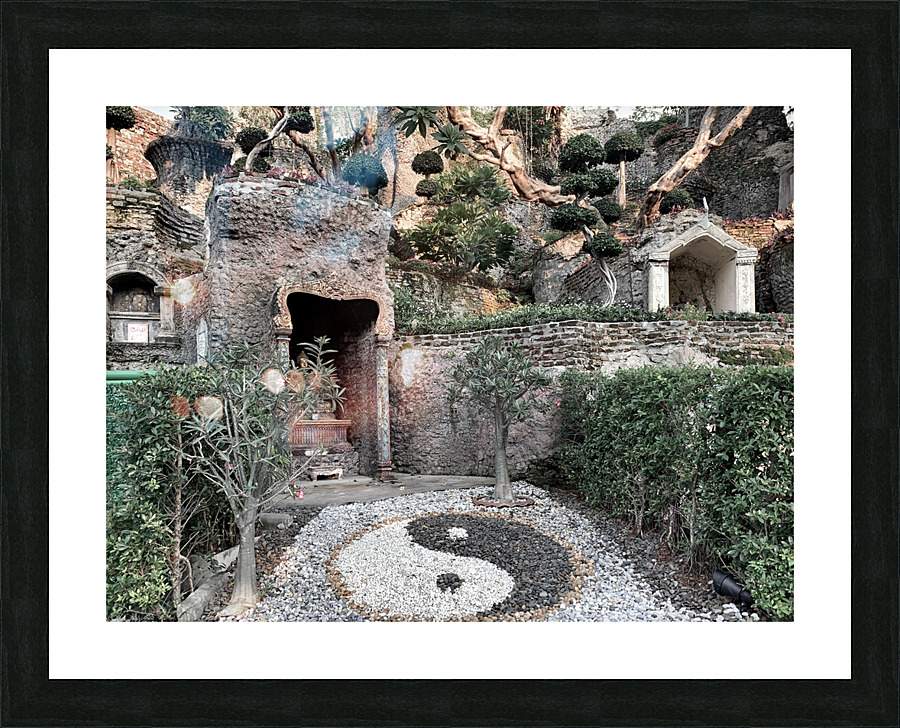 Yin Yang Entrance Picture Frame print