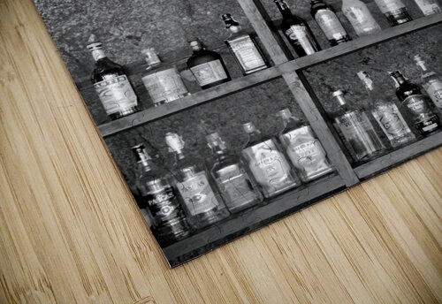 BW Alcohol Shelves Jimmy Roy Photos puzzle