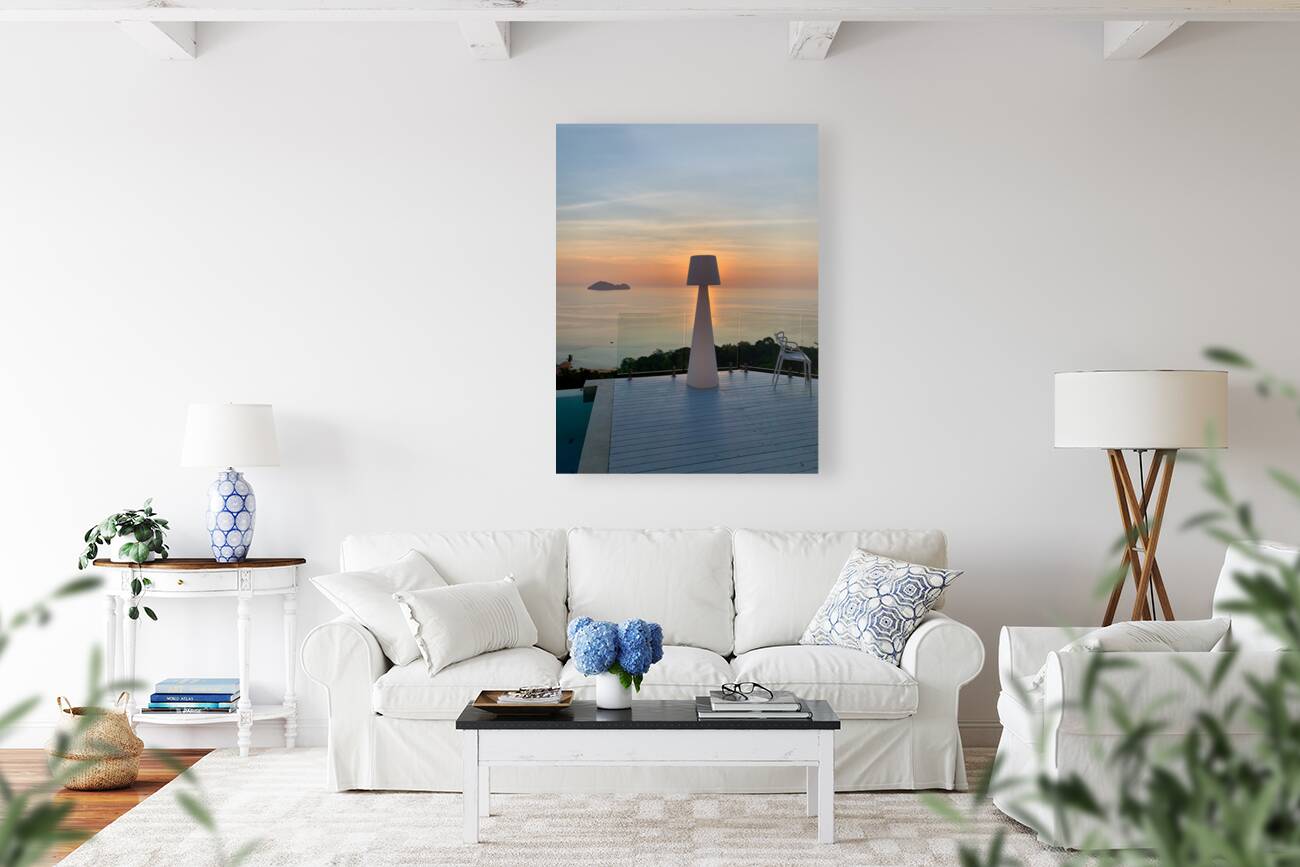 Sunlit White Big Lamp Reproduction