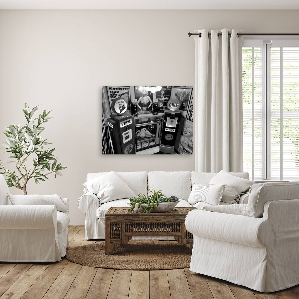 BW Vintage Gas Pumps Reproduction