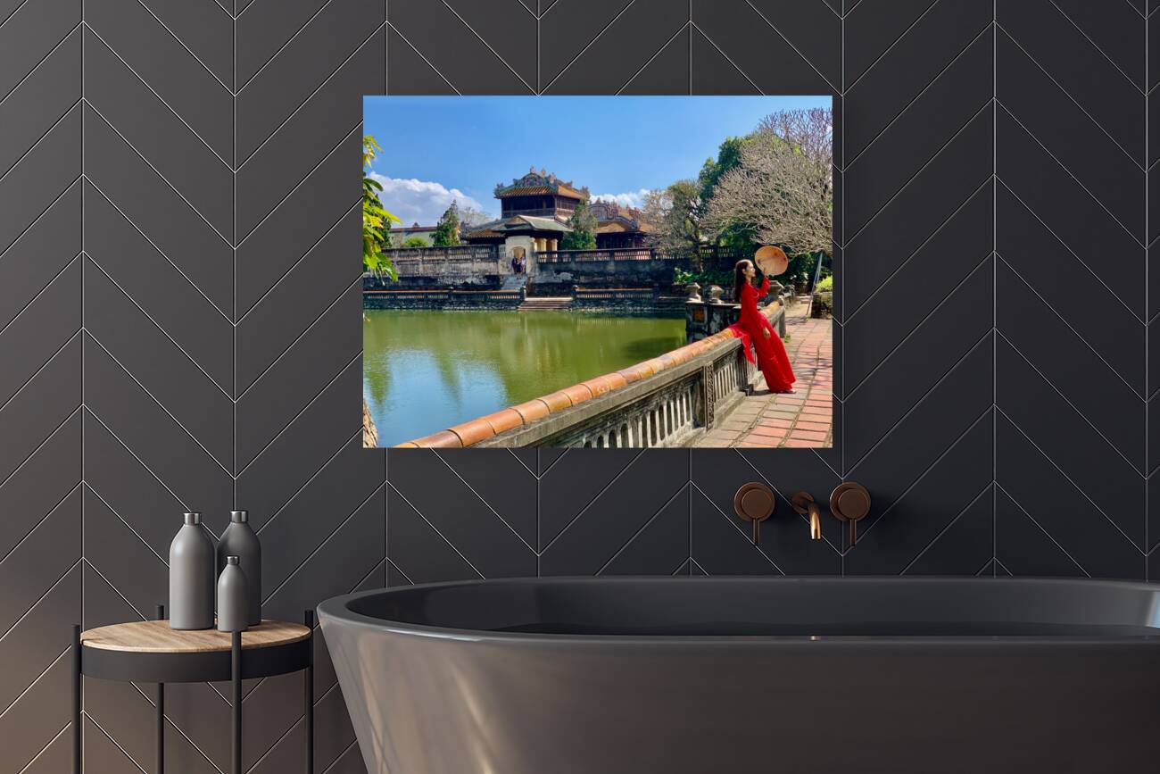 The Lady in Red Vietnam Reproduction