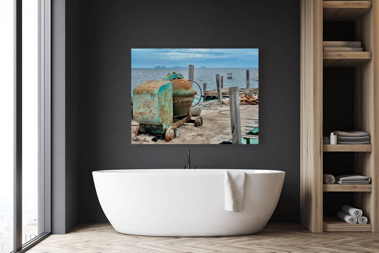 Maboul Island 9 Reproduction