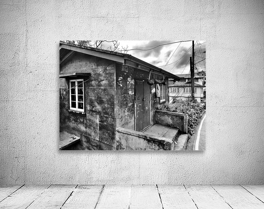 BW House Wall Preview