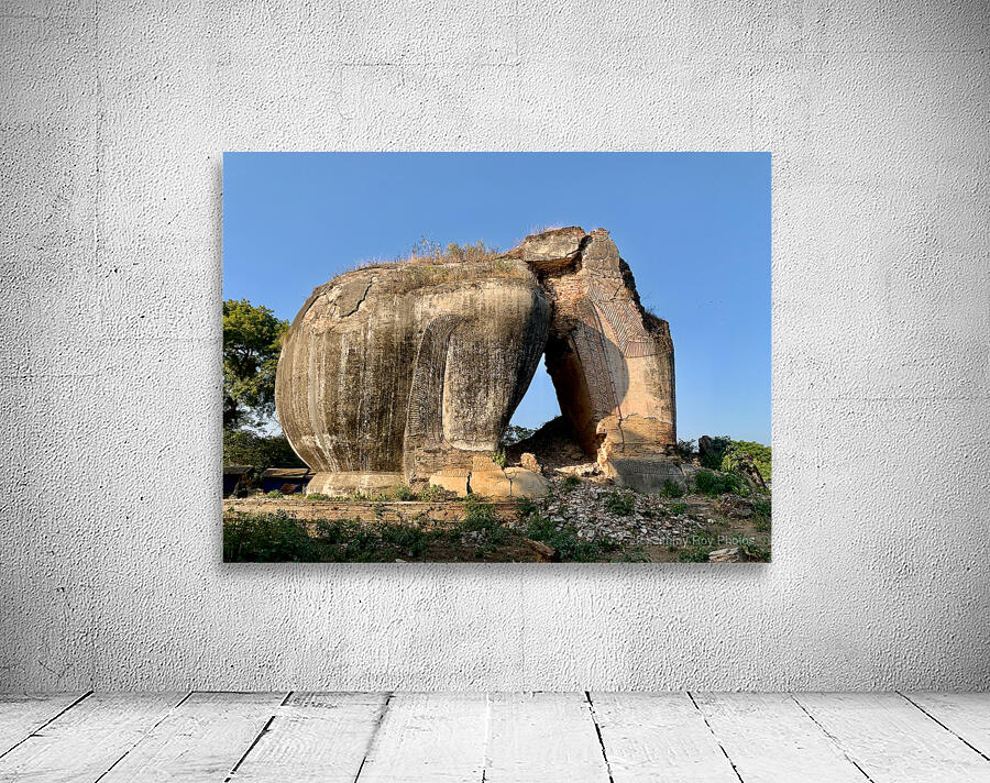 Mingun Pahtodawgyi Elephant Rock Wall Preview