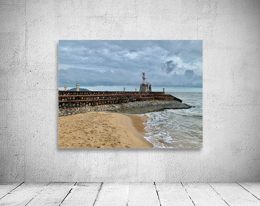 Mrs Statue Sitting at the End Wall Preview