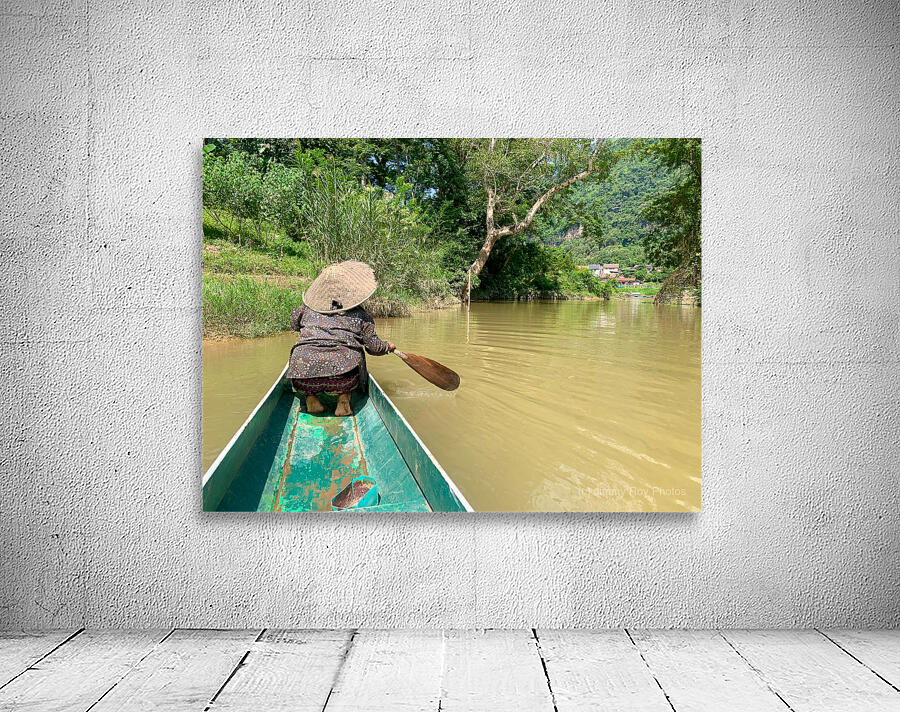 Lady Paddling Wall Preview