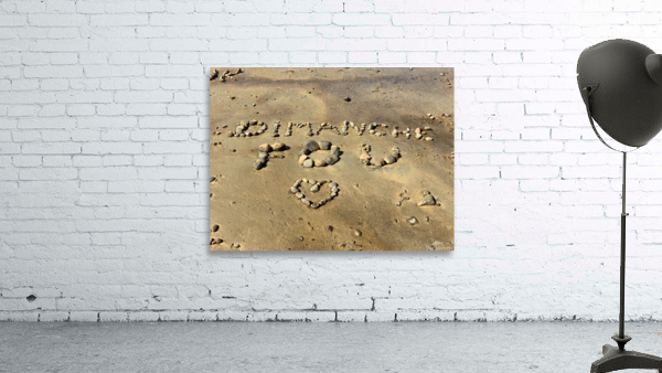 Dimanche Fou Written on the Beach Wall Preview