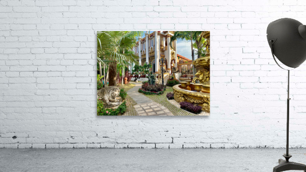 Beautiful Thai Temple Garden Wall Preview