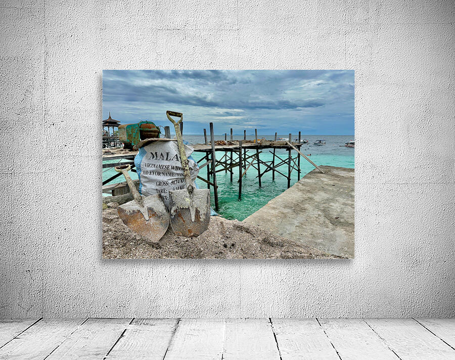 Maboul Island 8 Wall Preview