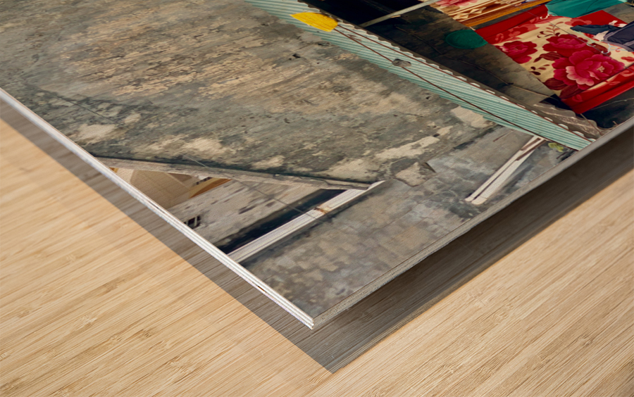 Waiting for the Laundry to Dry Impression sur bois