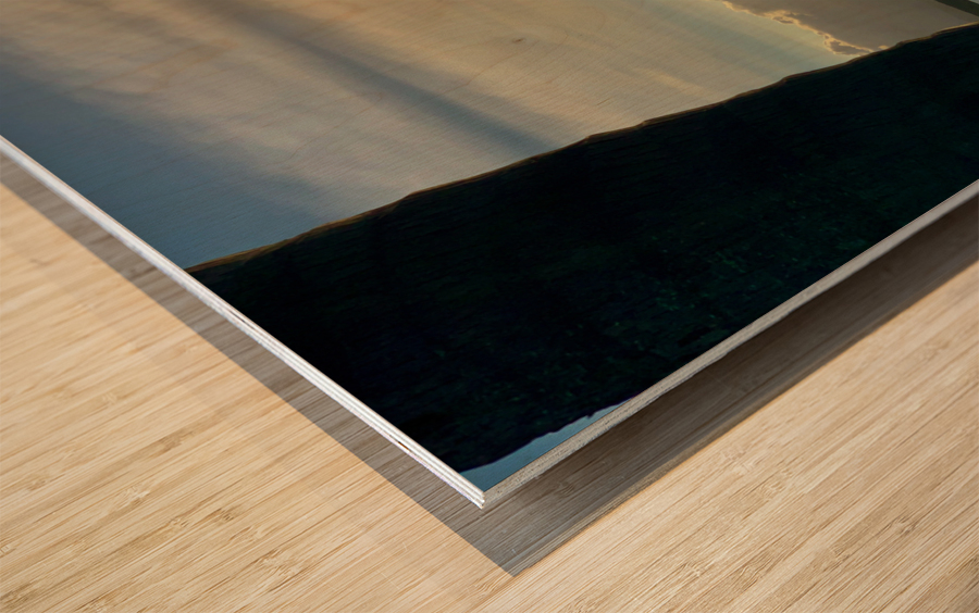 Special Boat When the Sun comes Down Wood print