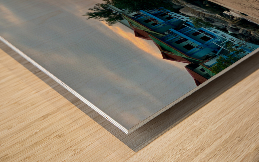 Sunset Resorts Wood print