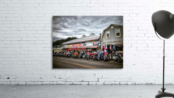 Laconia 1 Wall Preview