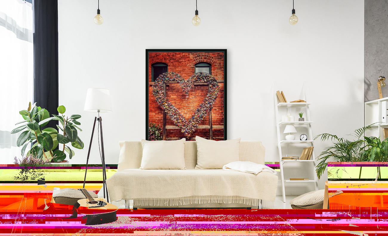 District Locking Hearts Reproduction
