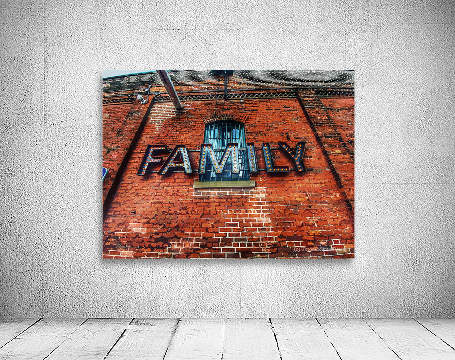 Family View Wall Preview