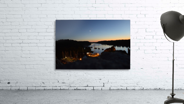 Dusk-La Roche-Bernard Wall Preview