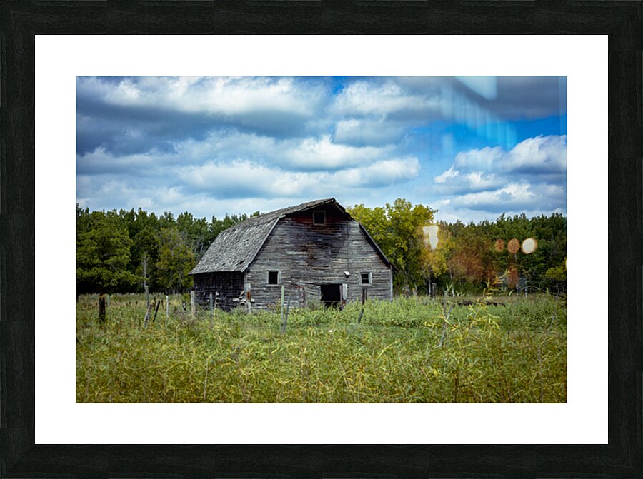 Old Barn on a Cloudy Day Impression et Cadre photo