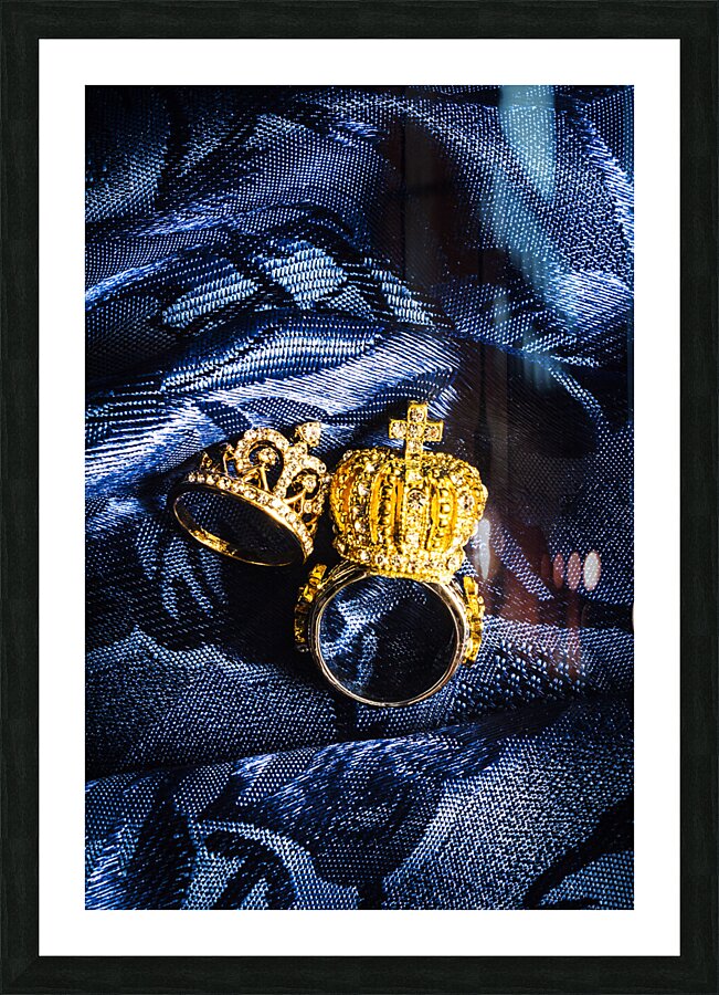 Royal blue couple Picture Frame print