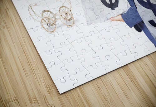 Pretty young business women holding sacks of money Jorgo puzzle