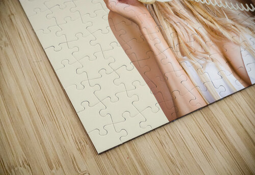 Confused woman with retro phone Jorgo puzzle