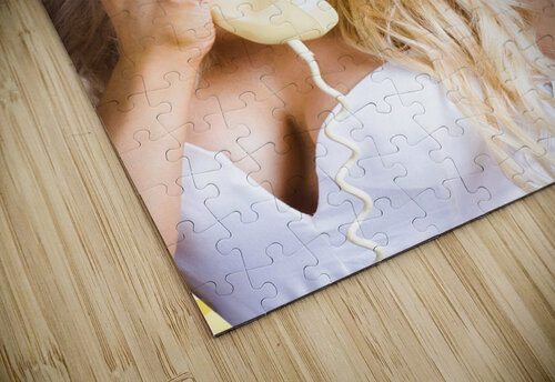 Retro phone beauty with glamour hair and makeup Jorgo puzzle