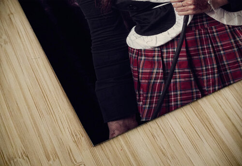 Evil zombie prom queen holding flowers on stage Jorgo puzzle