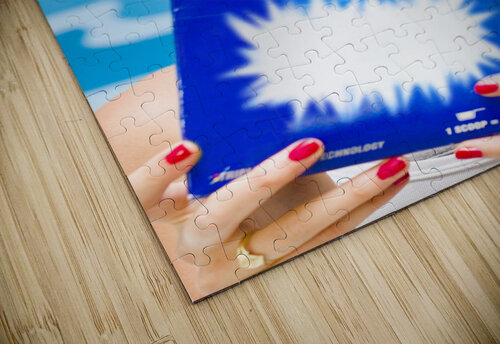 Washing Powder Woman Jorgo puzzle