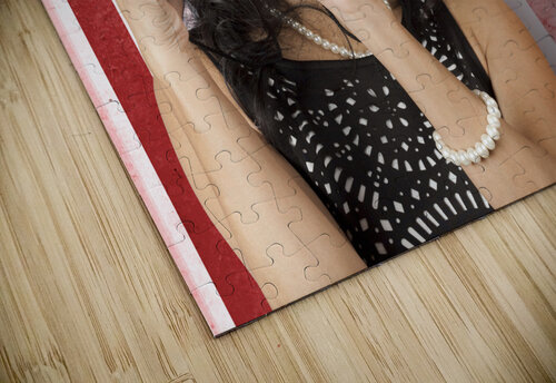 Pin-up photographer in 40s fashion holding camera Jorgo puzzle