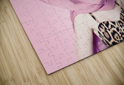 Beautiful retro girl in pink 1950 pinup fashion Jorgo puzzle