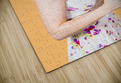 Shock horror pinup girl watching scary movie Jorgo puzzle