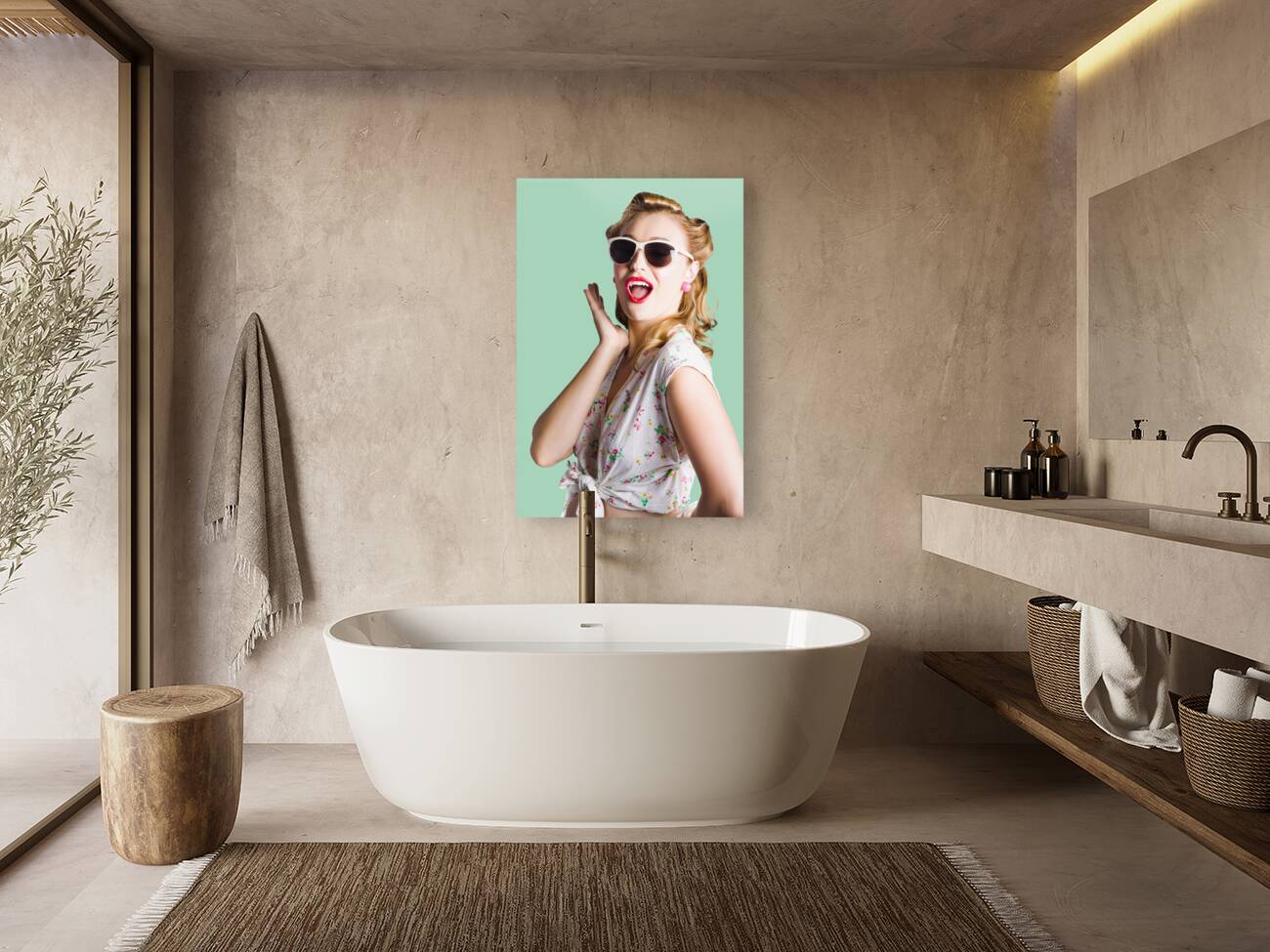 Pinup shouting out loud Reproduction