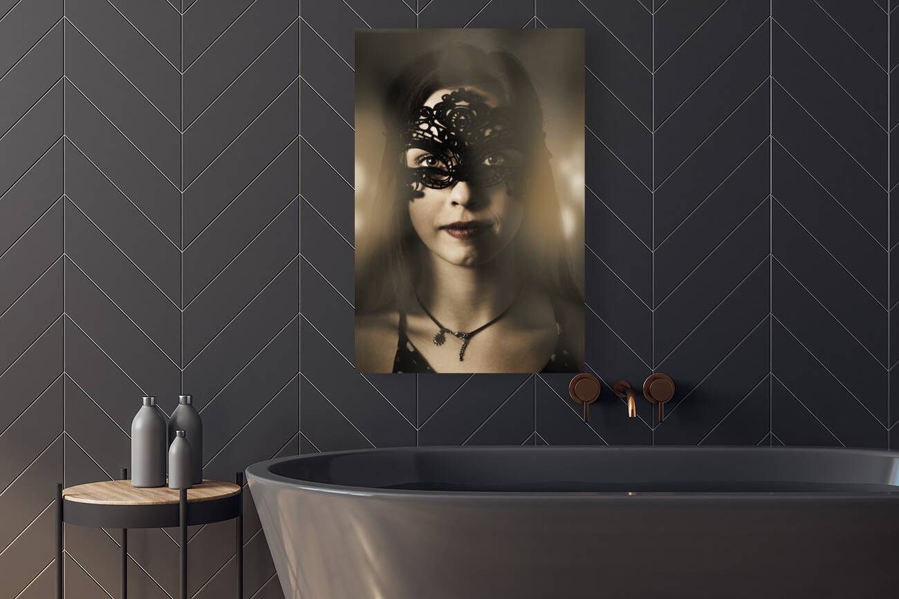 Beautiful party woman at luxury night ball Reproduction