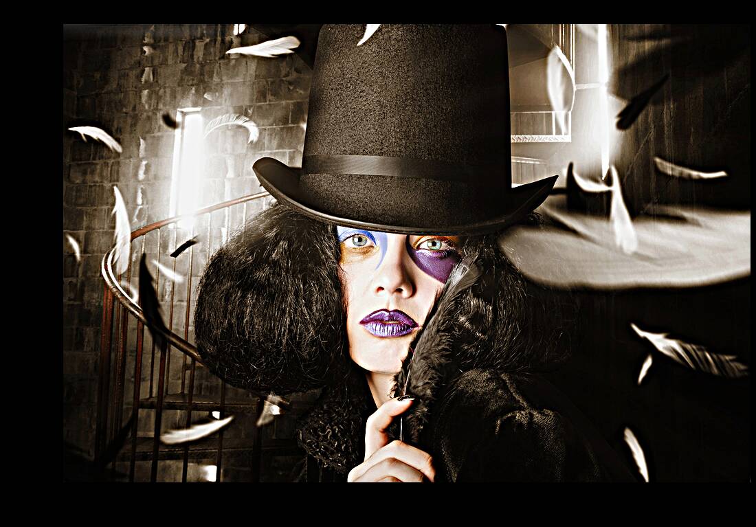 Feather carnival Reproduction