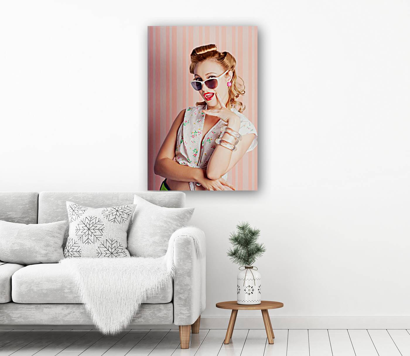 Glamorous Retro Blonde Girl Thinking Fashion Ideas Reproduction