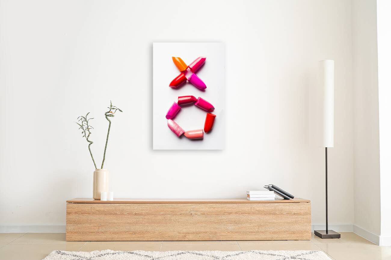 Kiss and makeup Reproduction