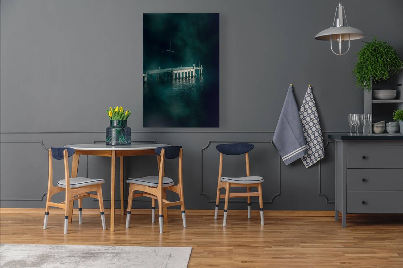 Chilling wood mooring Reproduction