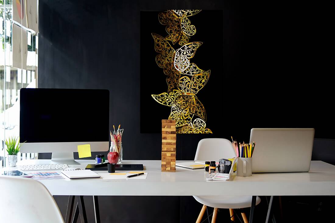 The shimmer  Reproduction