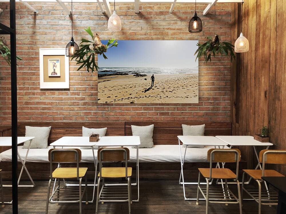 The lone explorer  Reproduction