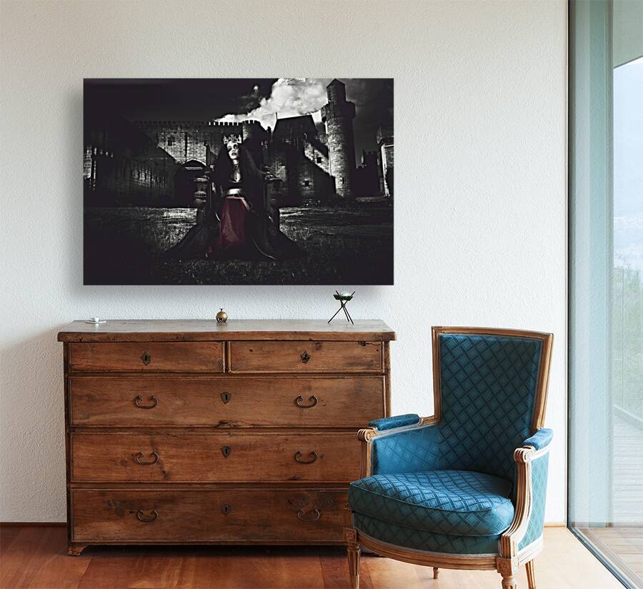 Queen of the dark monarch Reproduction