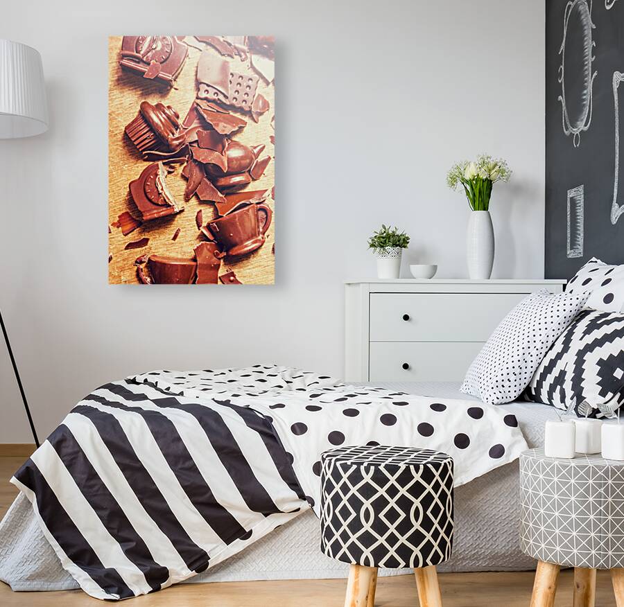 Chocolate tableware destruction Reproduction