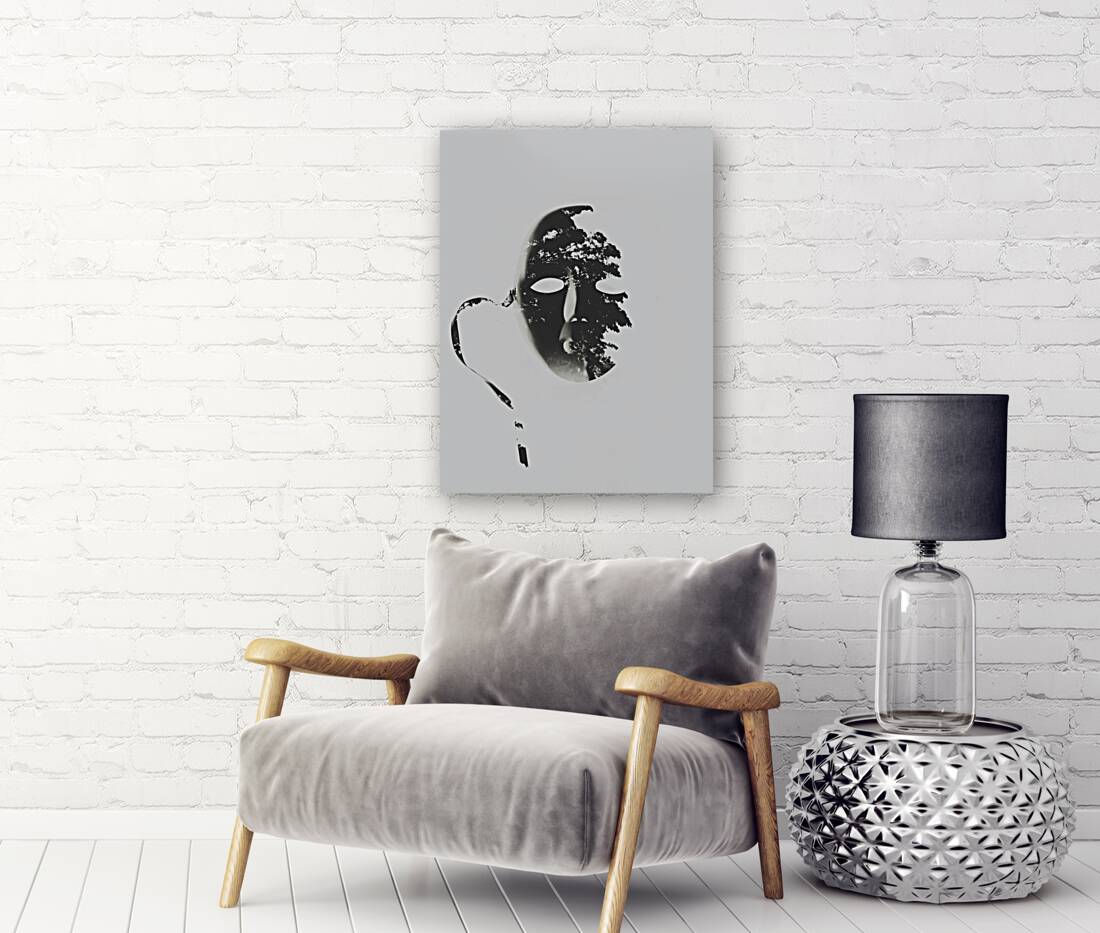 Unmasking in silence Reproduction