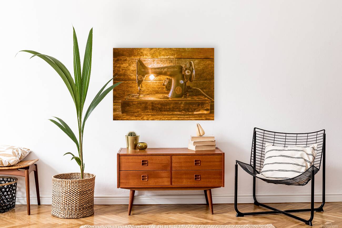 Vintage Sewing Machine Reproduction